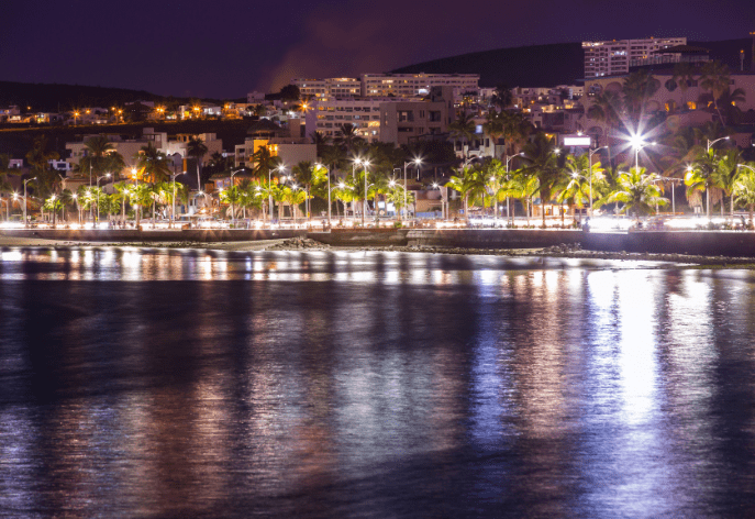 La Paz, BCS Malecon with DiversInnMX